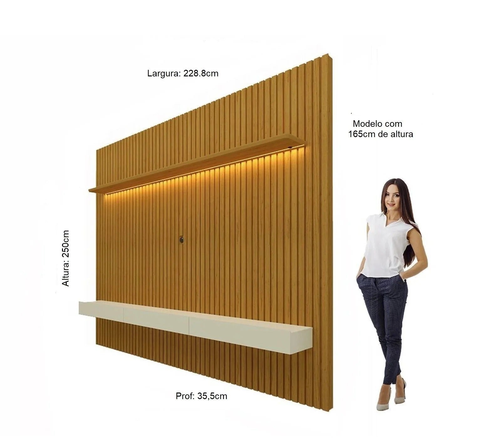 Painel ripado de madeira para TV com LED e balcão off white, medidas altura 250 cm, largura 228,8 cm e profundidade 35,5 cm