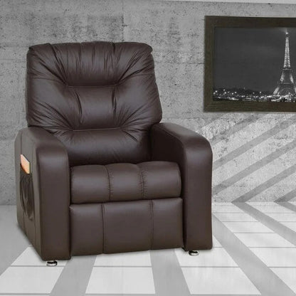 Poltrona reclinável em couro sintético marrom na posição fechada em sala decorada